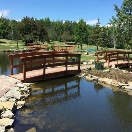 Lakeview Hecla Resort Ngoại thất bức ảnh